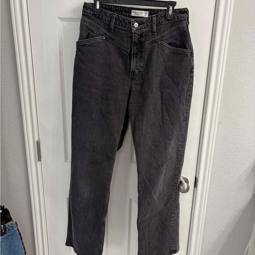 Abercrombie & Fitch Charcoal Women's 90s Relaxed High Rise Jeans